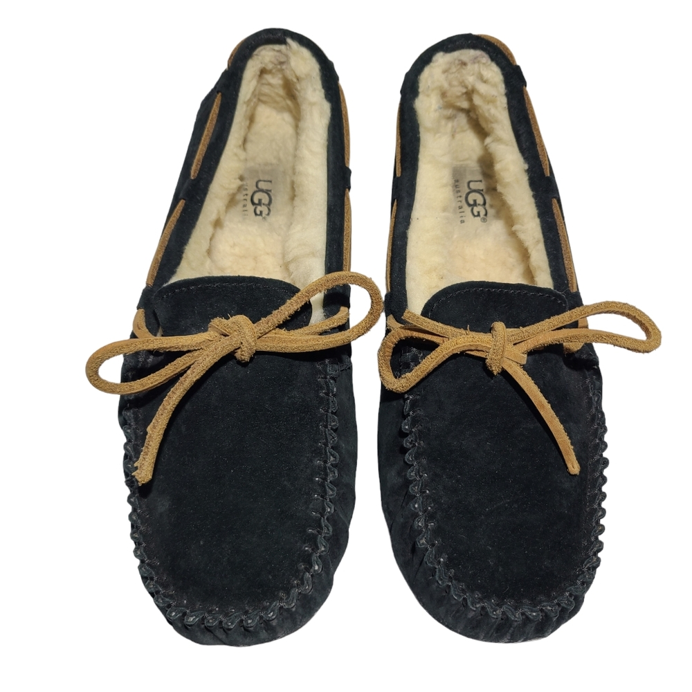UGG Australia Women's Dakota Moccasin Slippers Black EU 37 US Size 6 (5612)